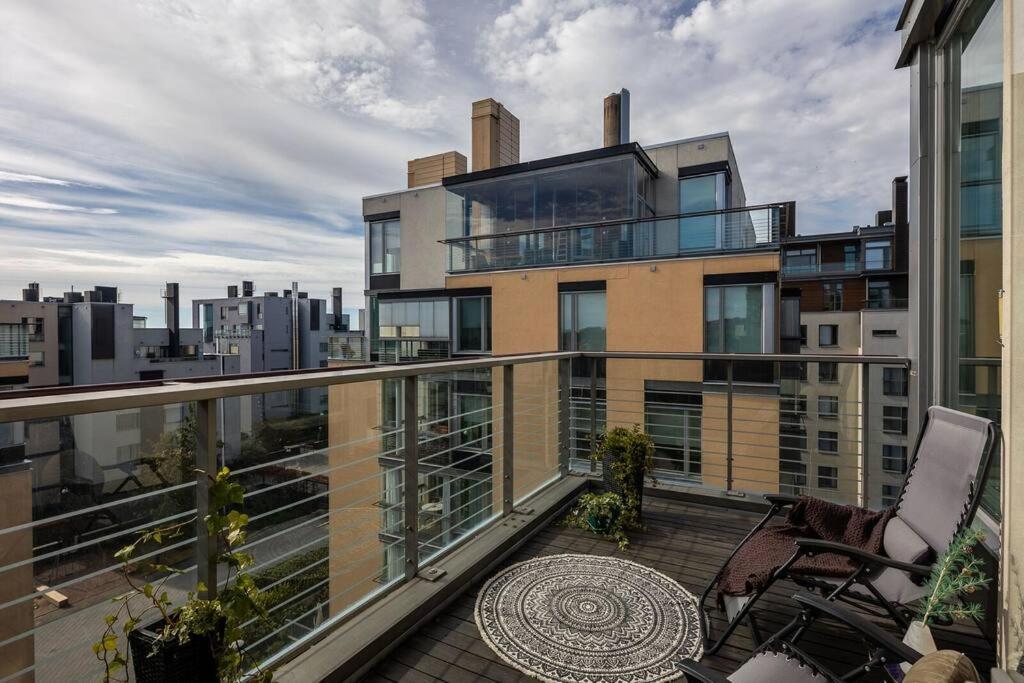 Spacious Home With Four Terrace, Sauna, Sea View 赫尔辛基 外观 照片